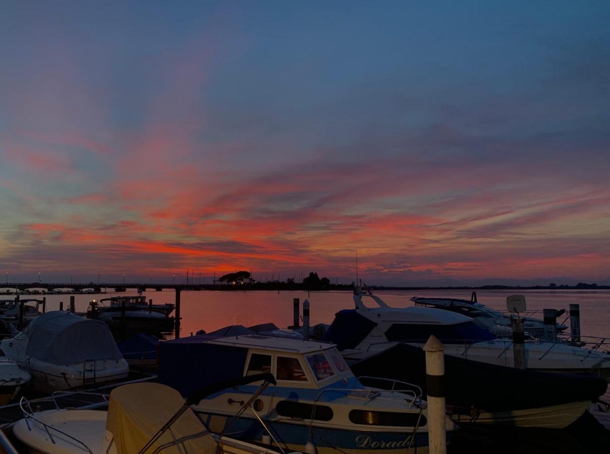 Meuble Tripoli Hotel Grado Exterior foto