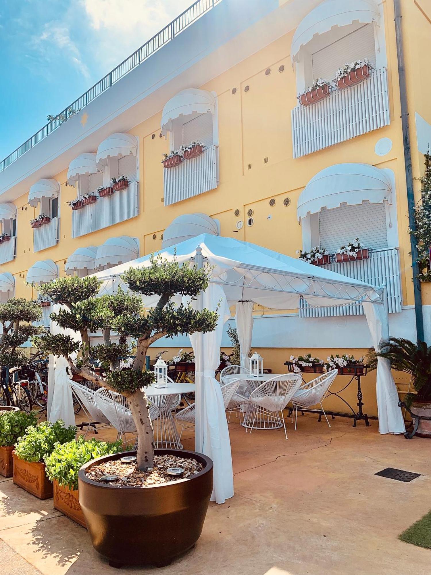 Meuble Tripoli Hotel Grado Exterior foto
