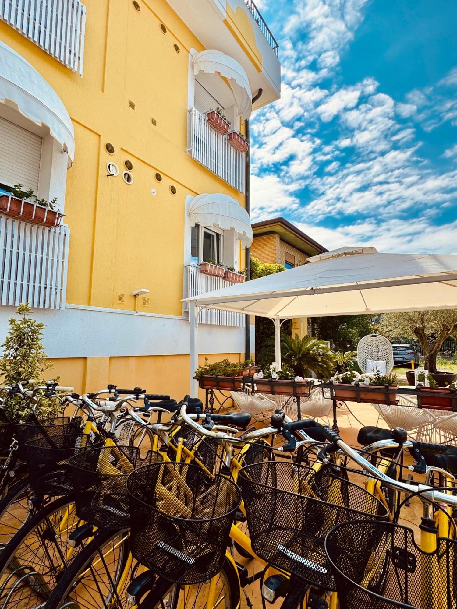 Meuble Tripoli Hotel Grado Exterior foto